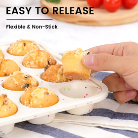 Vinino oven-safe silicone muffin tray withstands high heat for reliable baking.