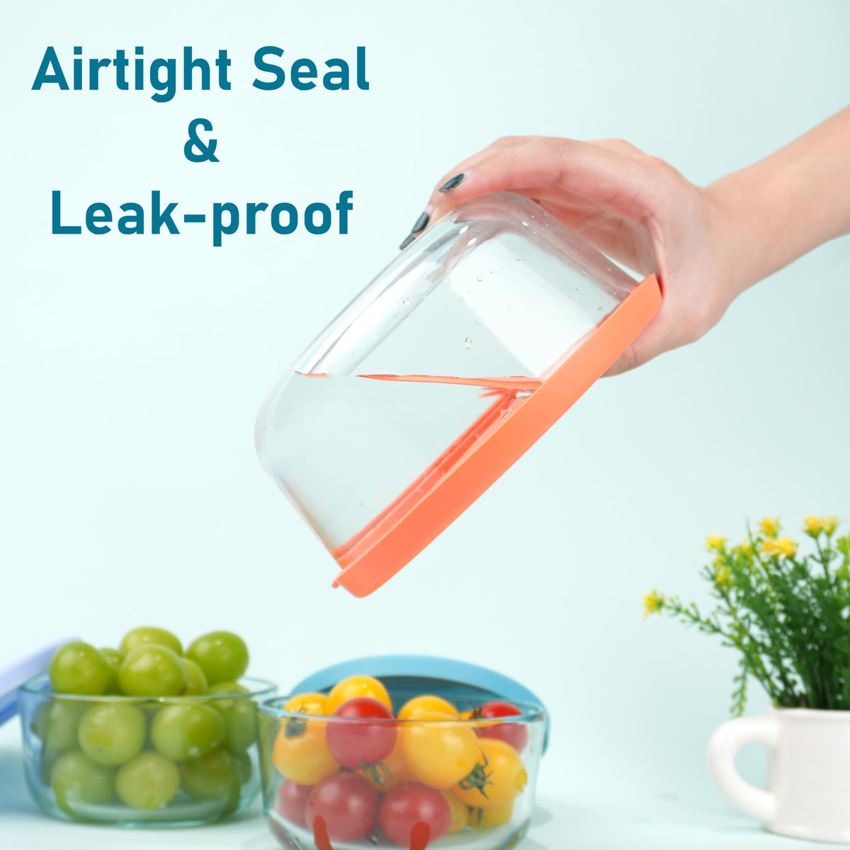 Viotiin leak-proof silicone lid sealing a Pyrex bowl