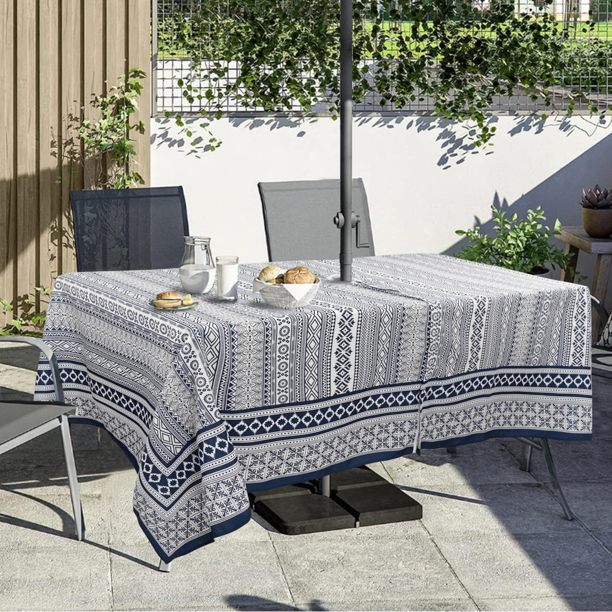 Virtumob 60x84 inch fit for 6–8 seats, adds space for friends