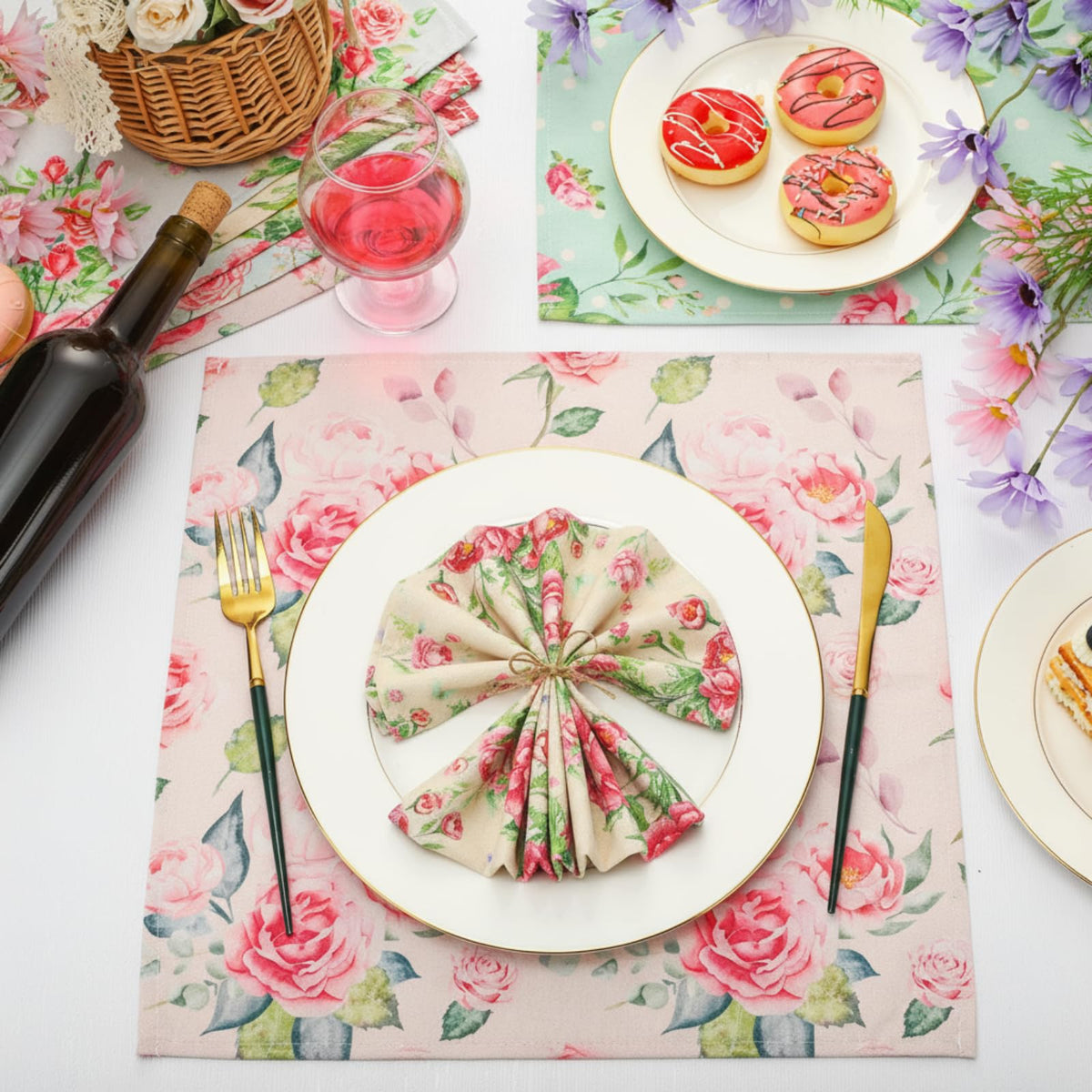 VitalCozy 15x15 inch cotton napkins offer generous coverage.