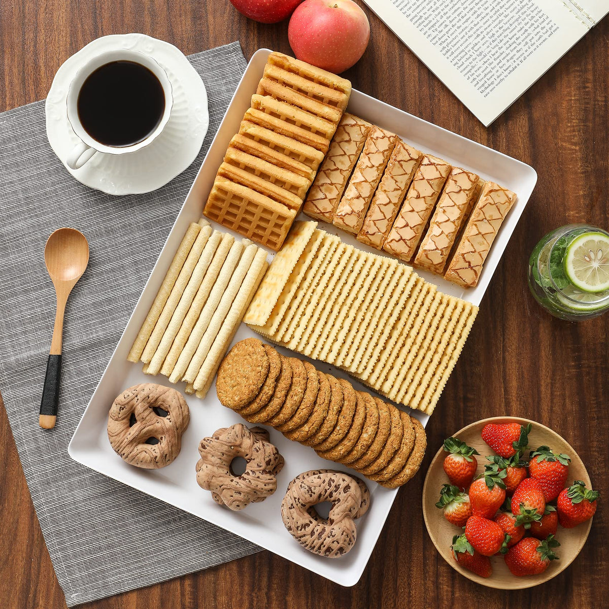 VITEVER 3-pack trays at a buffet display setting