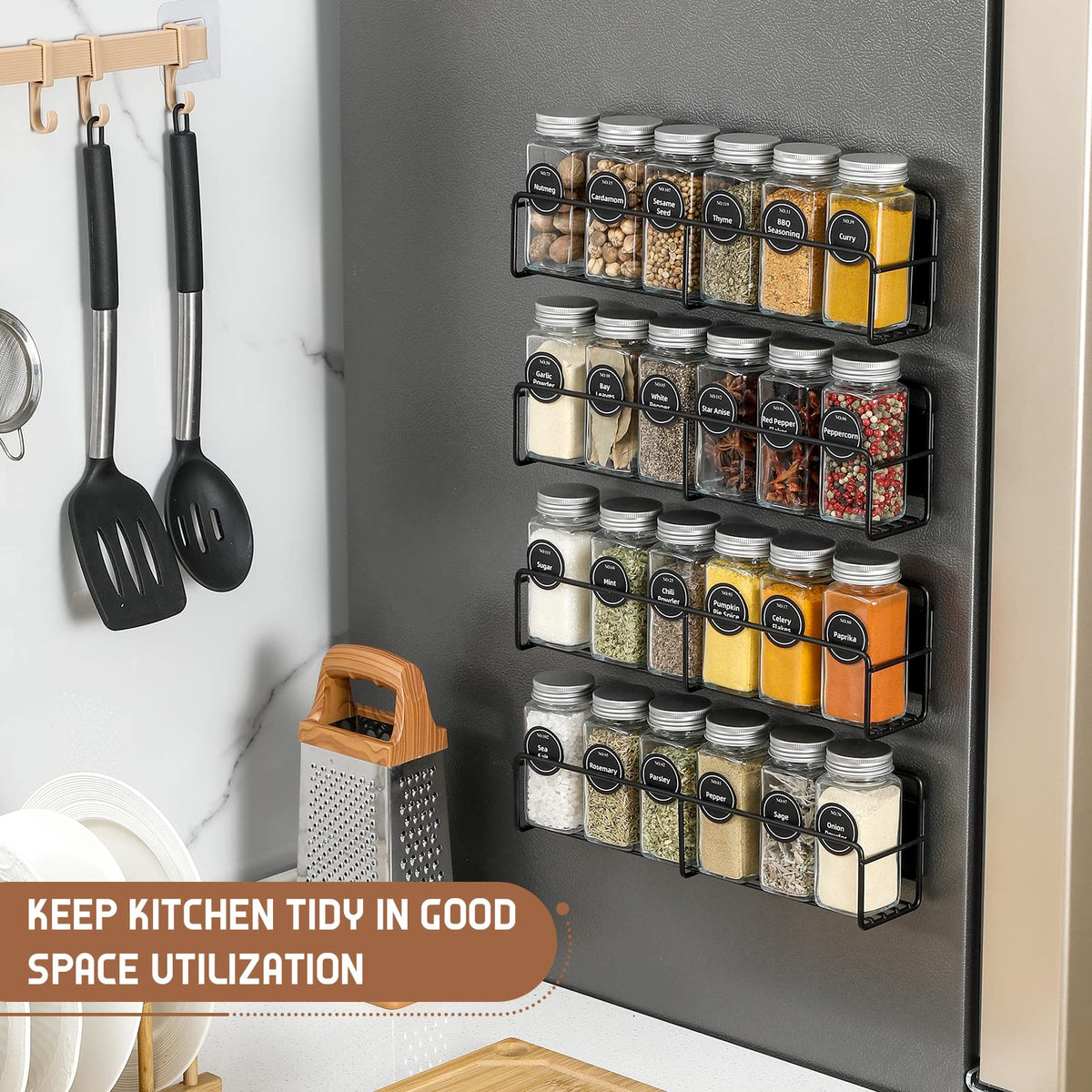 VITEVER clear lead-free glass jars showcase colorful spices beautifully.