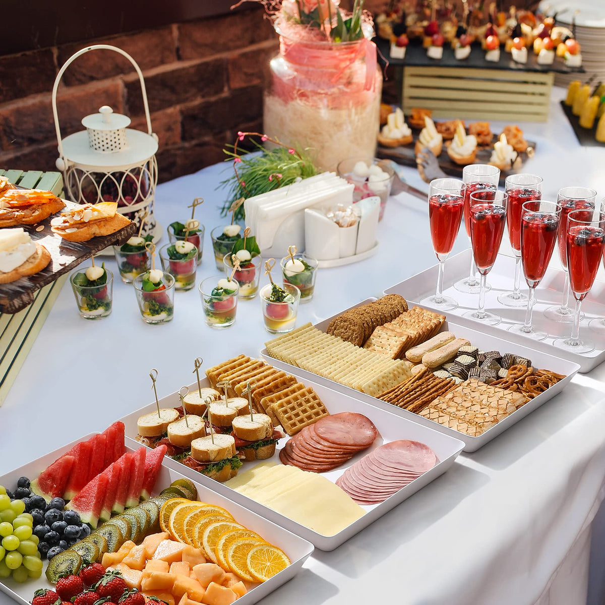 VITEVER versatile trays suit kitchen, dining, buffet, or outdoor picnics.