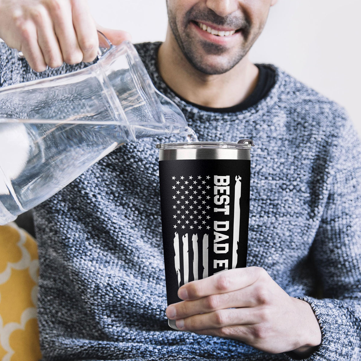 VIWIS dad tumbler in outdoor scene supports active days.