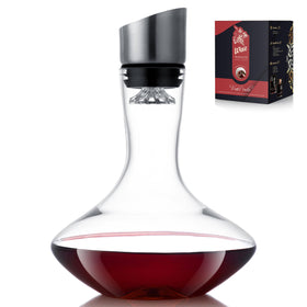 VnoPerito wine decanter with built-in aerator pourer for richer aromas.