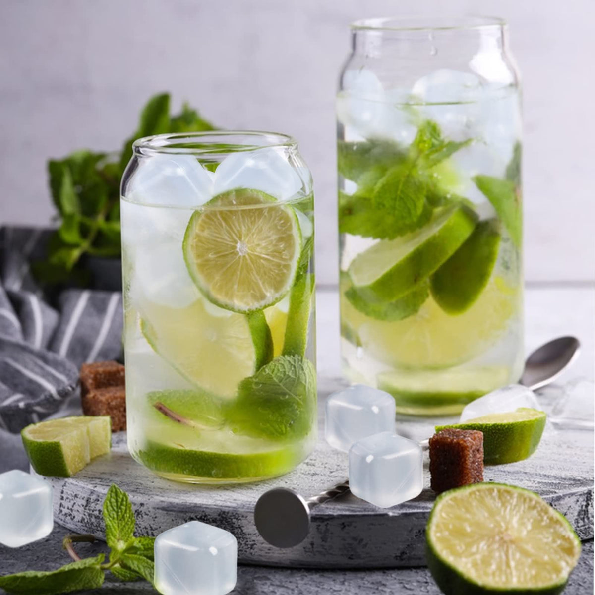VOGVOG BPA-free plastic ice cubes maintain drink purity and safety.