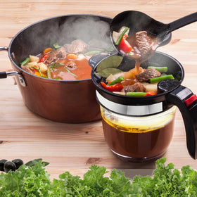 VONDIOR gravy separator pour spout aids clean draining of clear gravy.