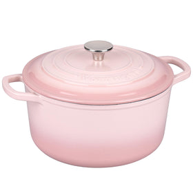 VORRINGARD enamelled Dutch oven pink baking a loaf.