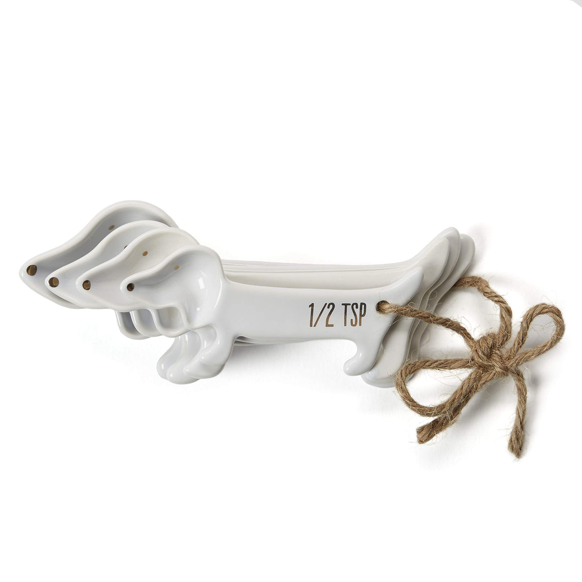 Four-piece set includes tablespoon and three teaspoon options for flexible cooking.