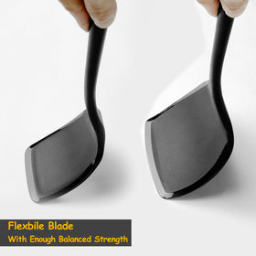 Vovoly compact spatula fits small bowls for precise tasks.