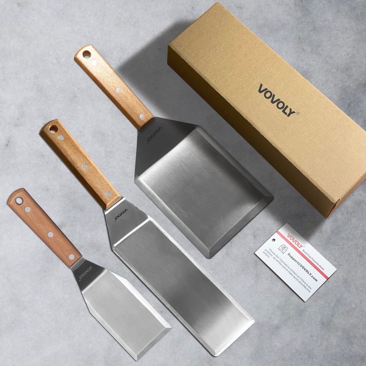 Vovoly wooden-handle spatula offers comfortable grip and reliable control