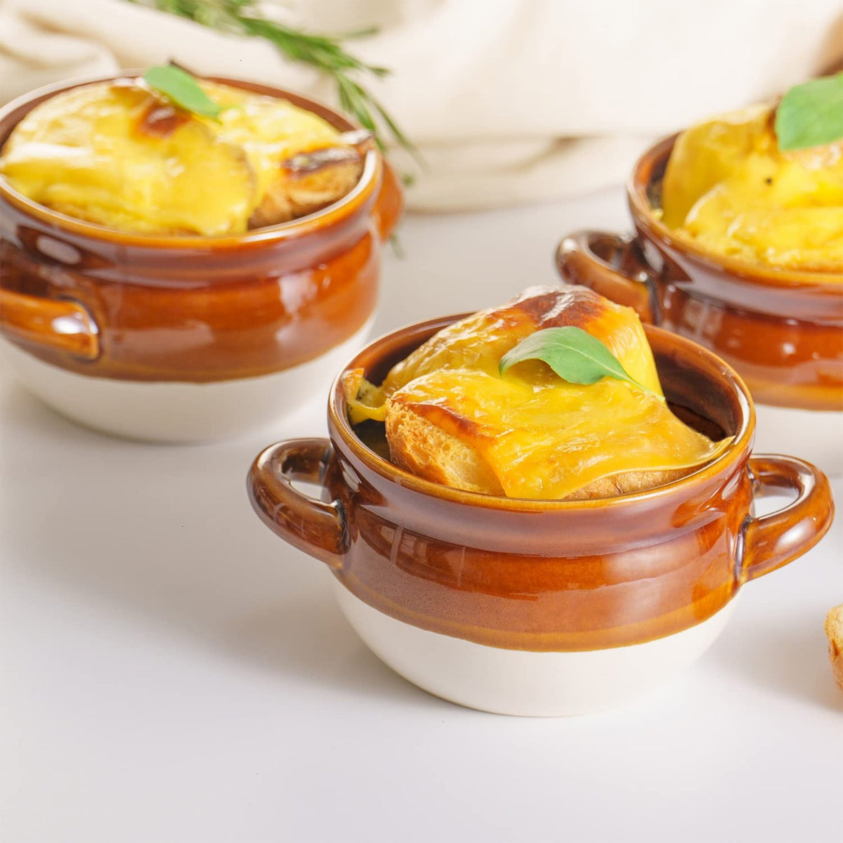 Vumdua 16-ounce soup bowl interior dimensions for generous servings