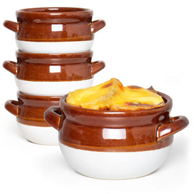 Vumdua French onion soup bowl with handles showing easy grip and 16oz capacity