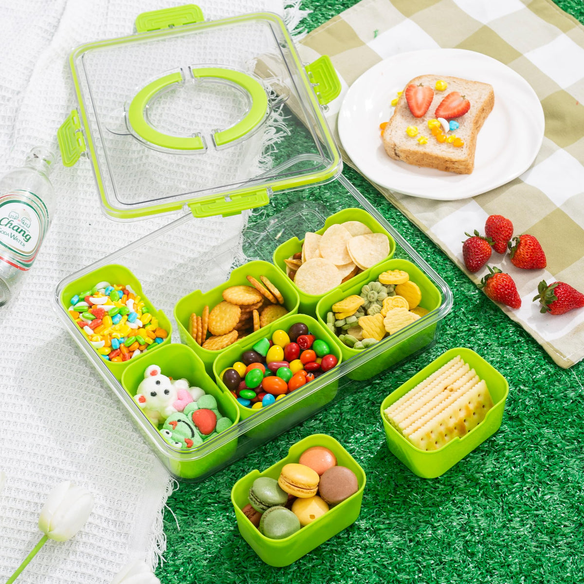 WACOI prep-friendly tray demonstrates multiple compartments for meal prep.
