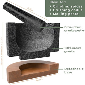 WALDWERK set with anti-scratch base for secure kitchen prep.