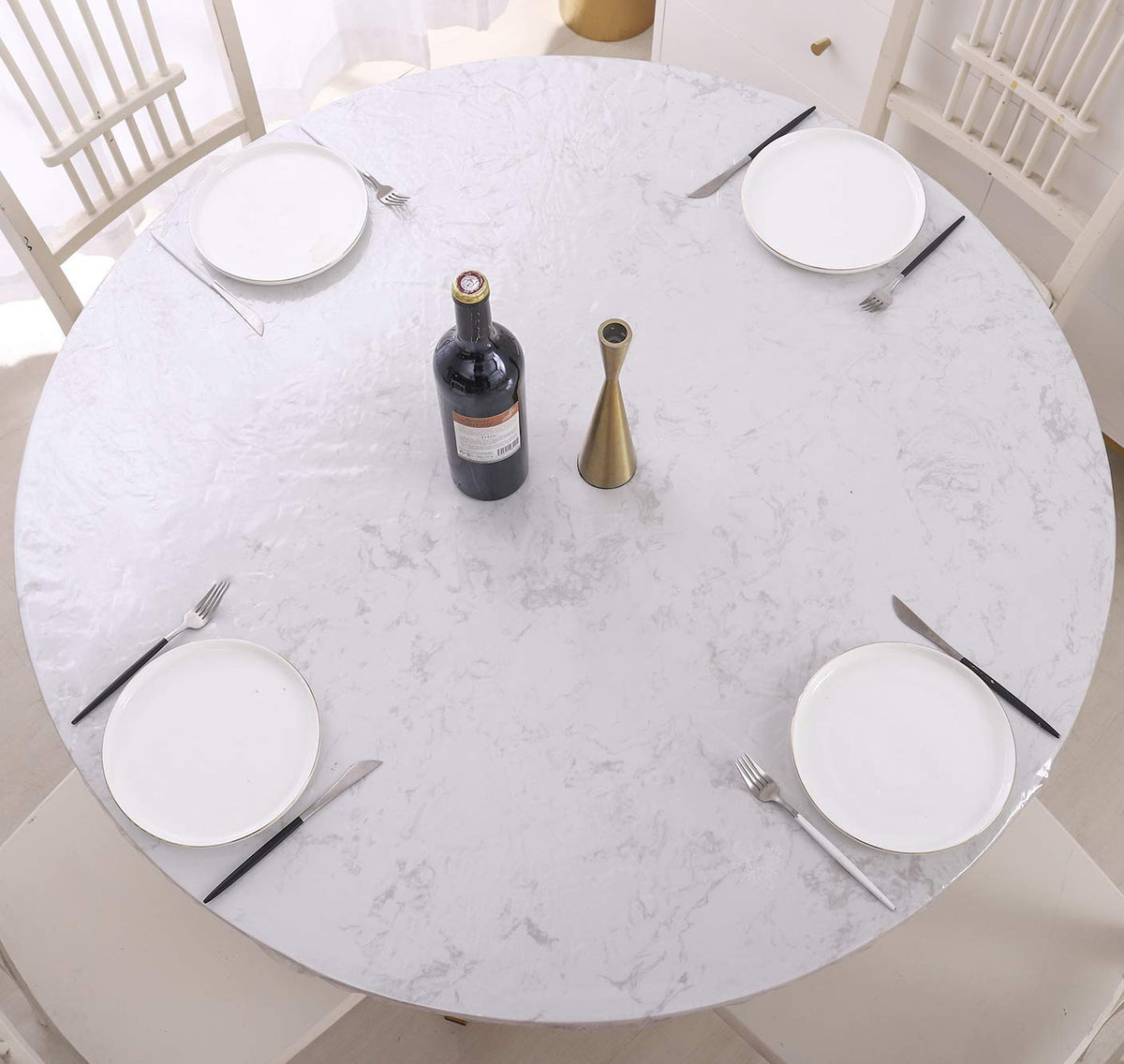 Walrus easy-clean tablecloth wipes clean quickly after meals.