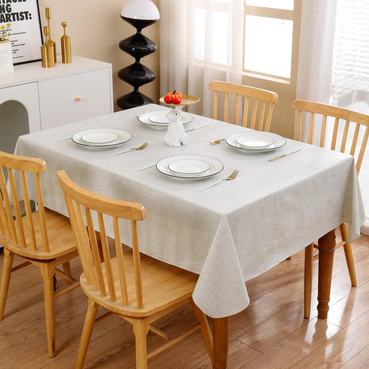 Walrus flannel backing provides warmth and stability on slippery table surfaces