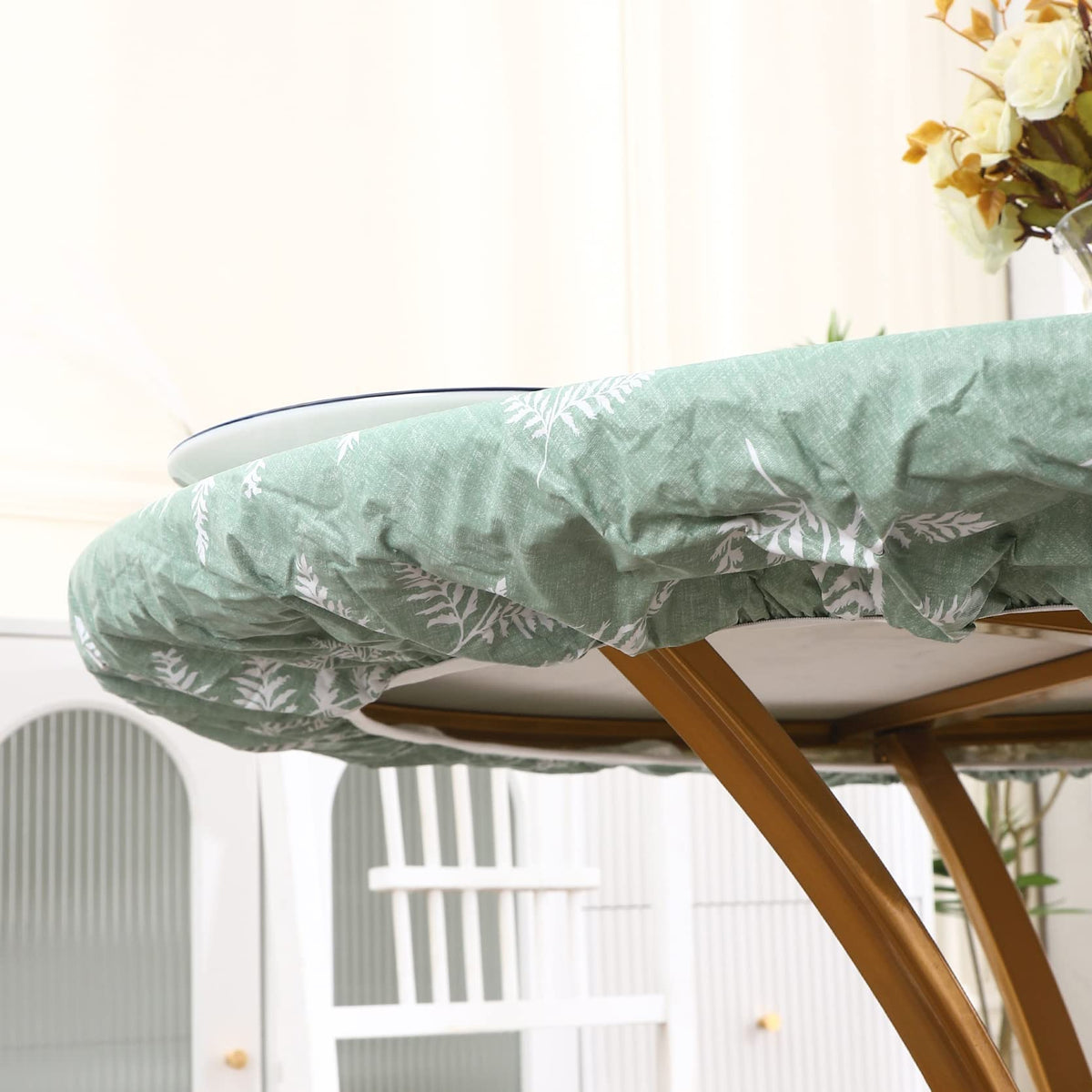 Walrus outdoor-friendly table cover cleans up after picnics and gatherings.