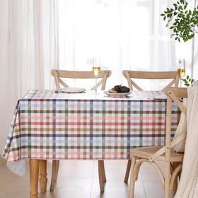 Walrus waterproof oil-proof vinyl tablecloth keeps outdoor meals clean and easy to wipe