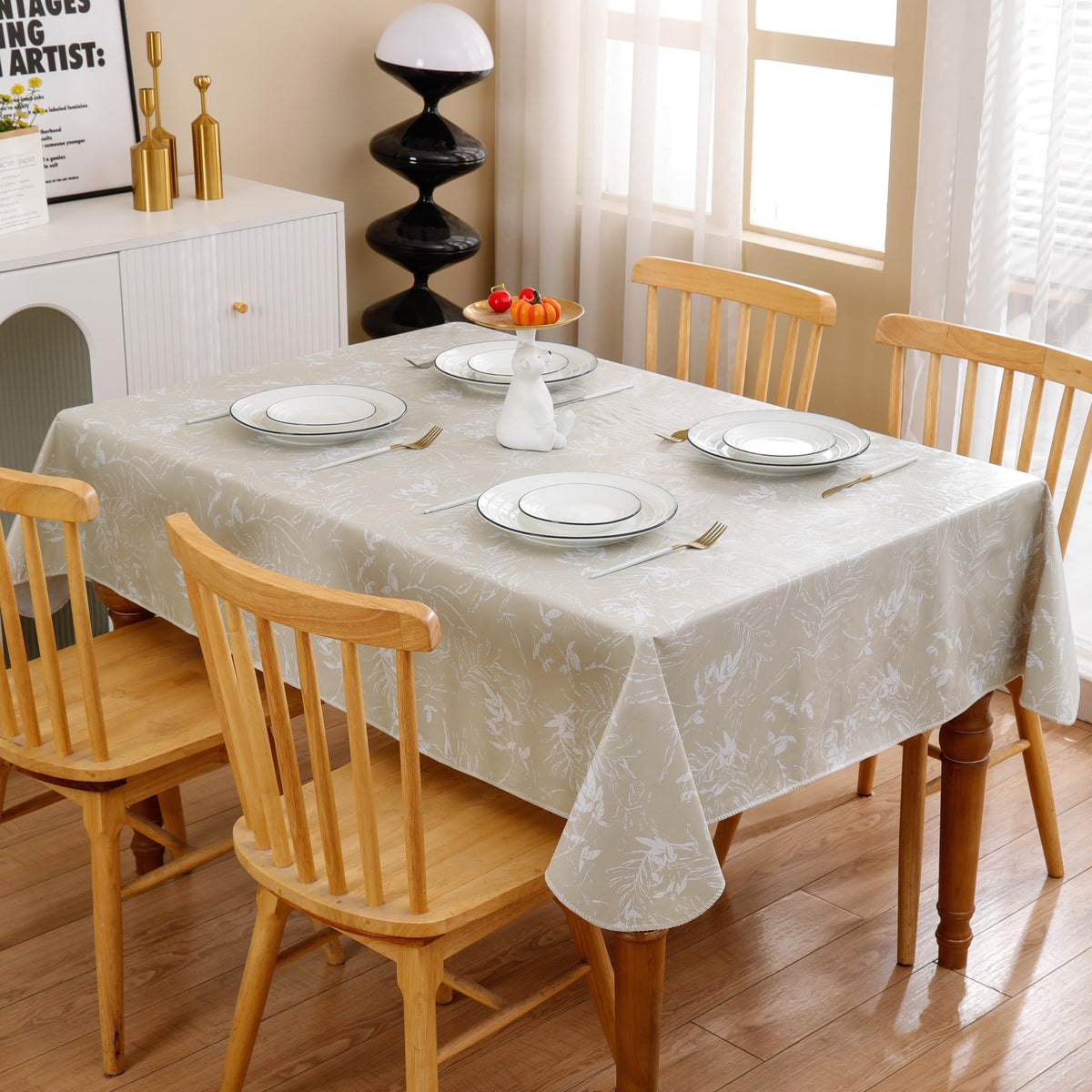 Walrus waterproof PVC tablecloth is easy to wipe clean after spills.