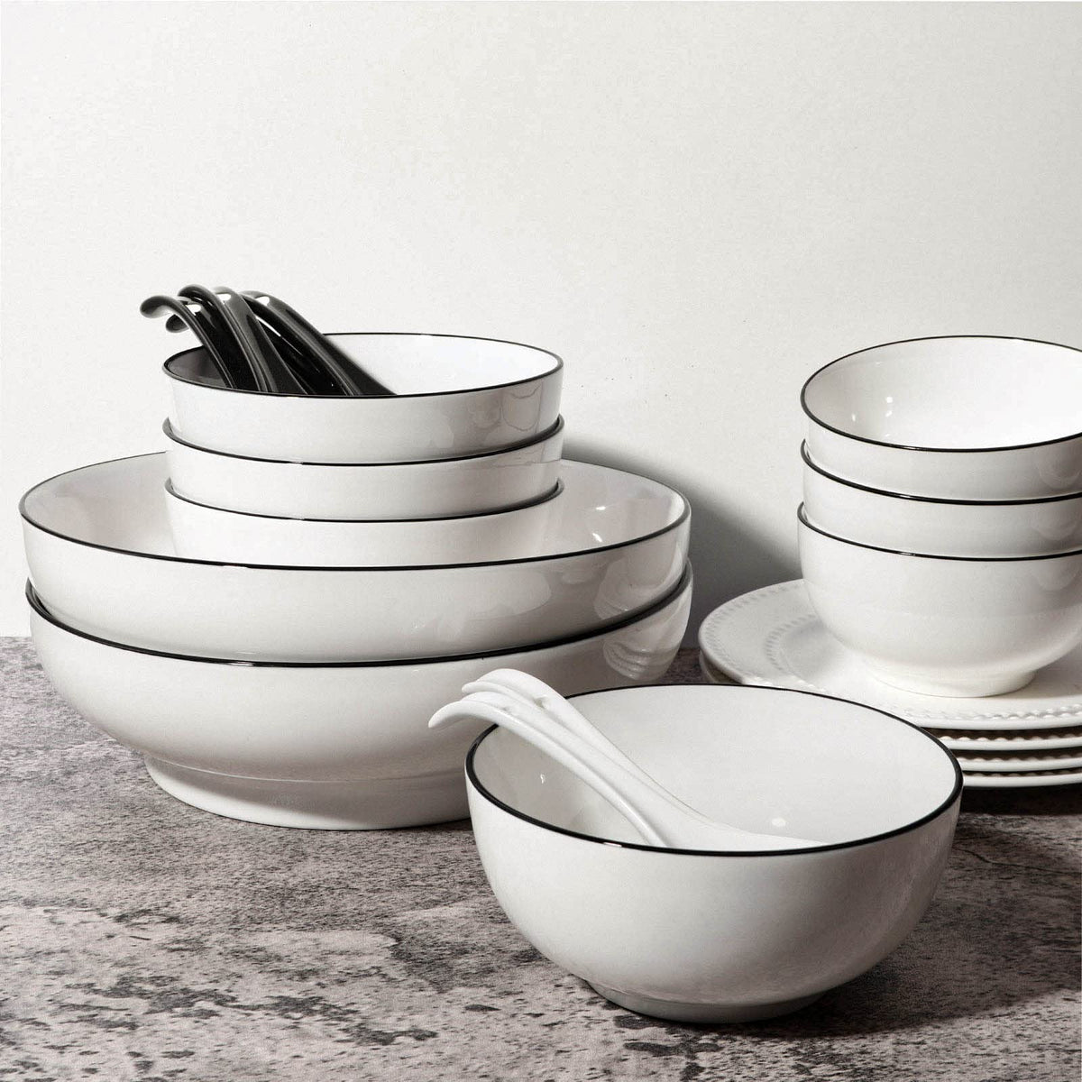 Non-slip hook end prevents spoon from sliding into the bowl
