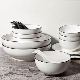 Non-slip hook end prevents spoon from sliding into the bowl