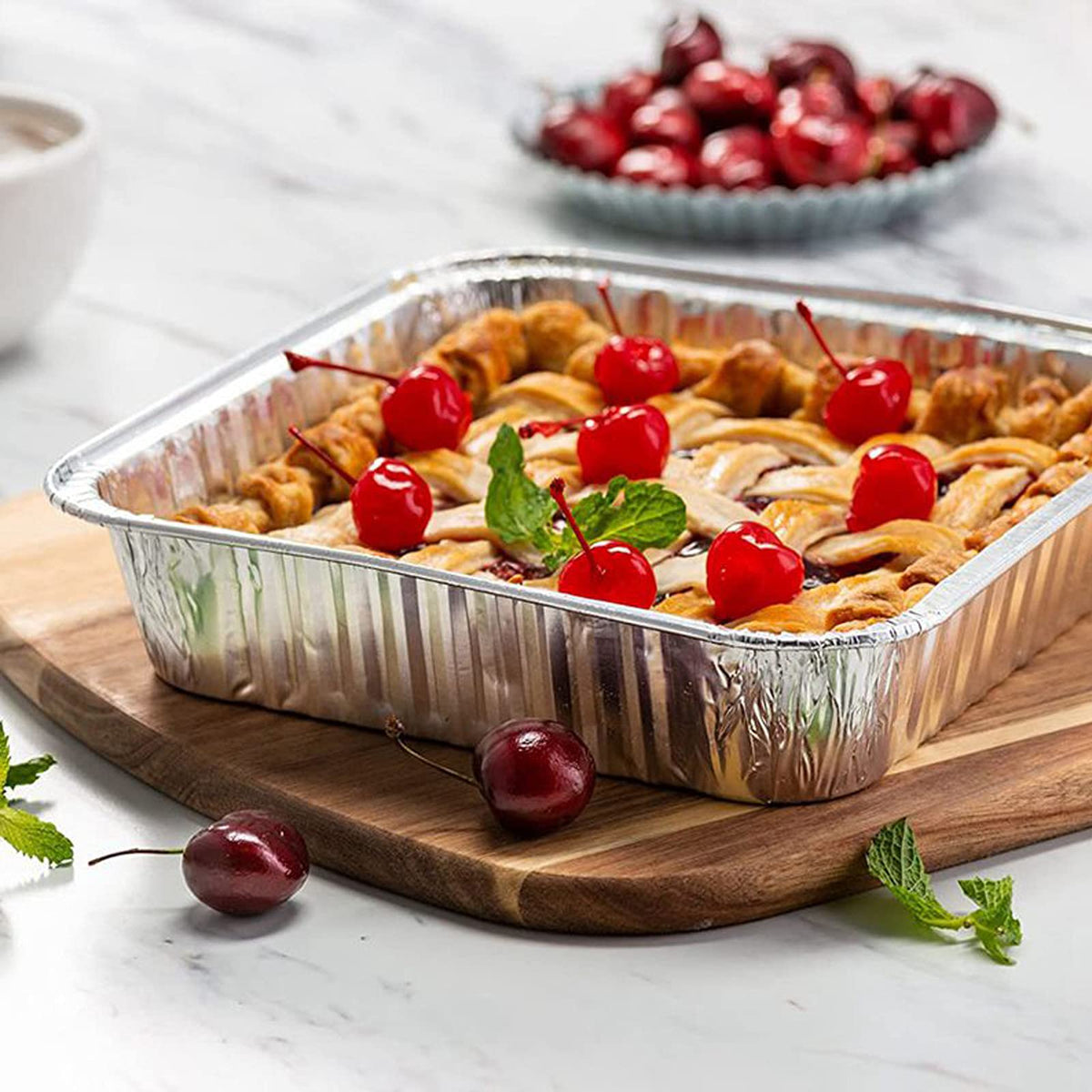 Waytiffer takeout containers with lids for easy meal prep.