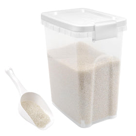 WBKTOOL Tight-Lock rice container with 15 lbs capacity and secure clip-lock lid.