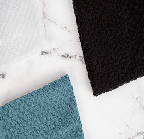 Wealuxe machine-washable towels stay soft after frequent washing.