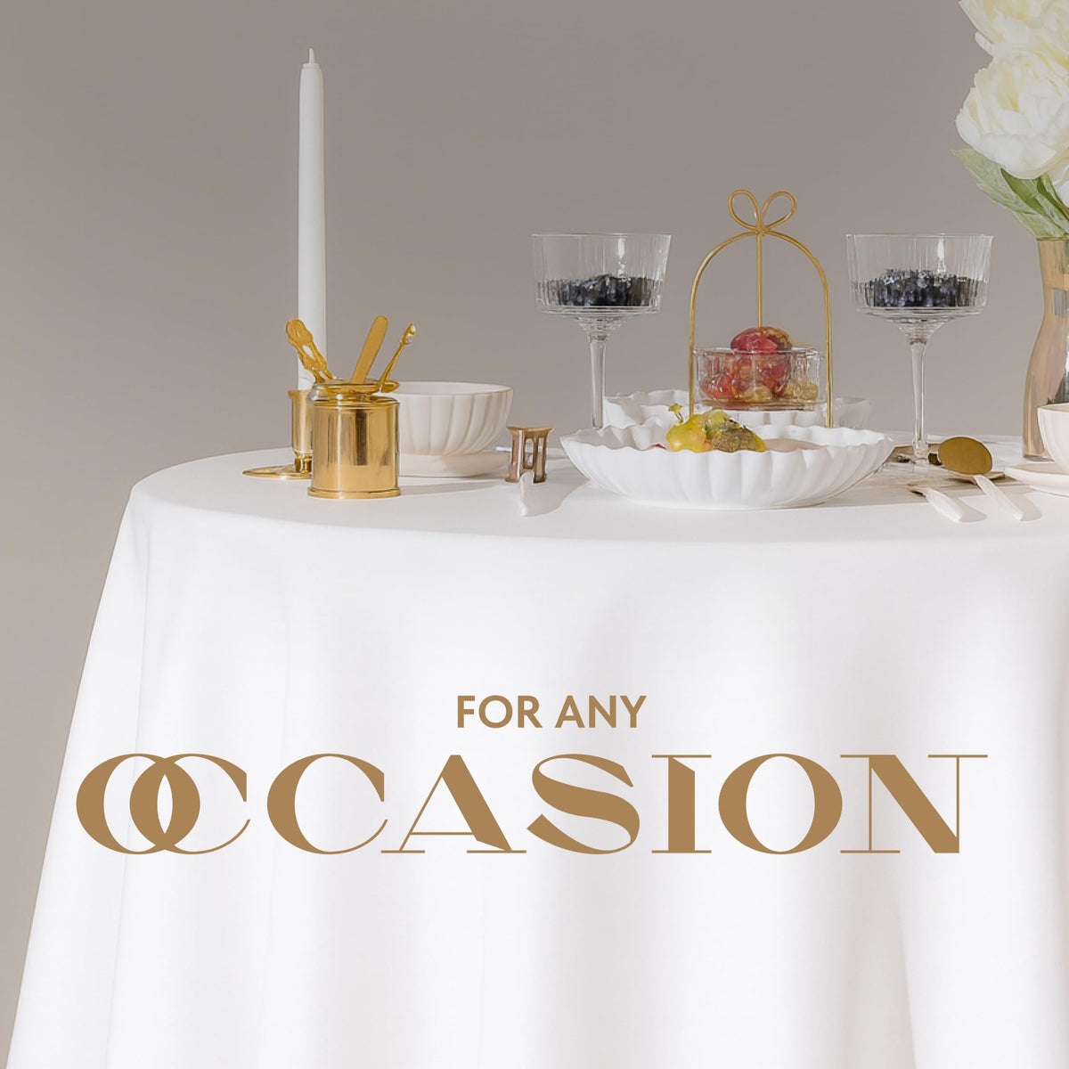 Wealuxe wedding banquet setup with white round tablecloths