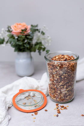 WECK 743 jar shown with glass lid, gasket, and clips for secure, reusable storage