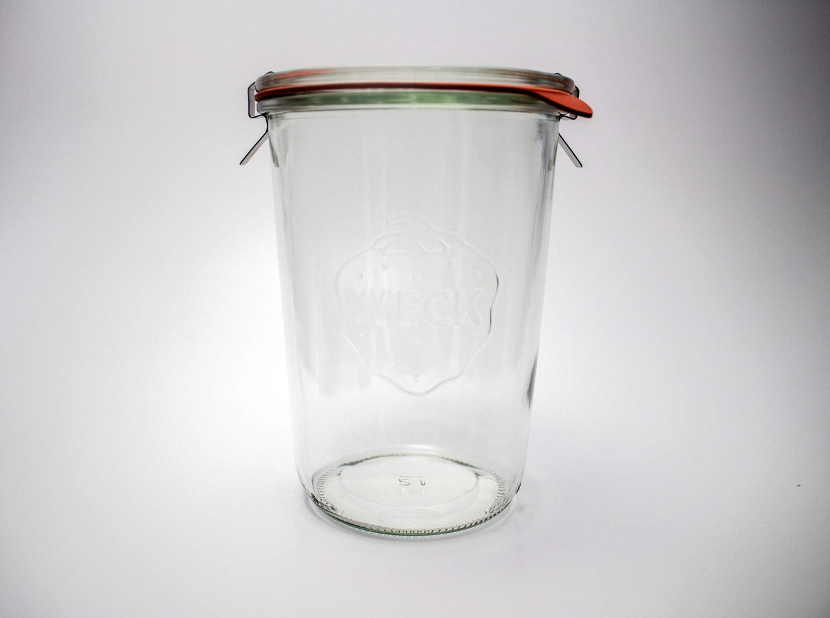 WECK 743 mold jar microwave-safe glass in use
