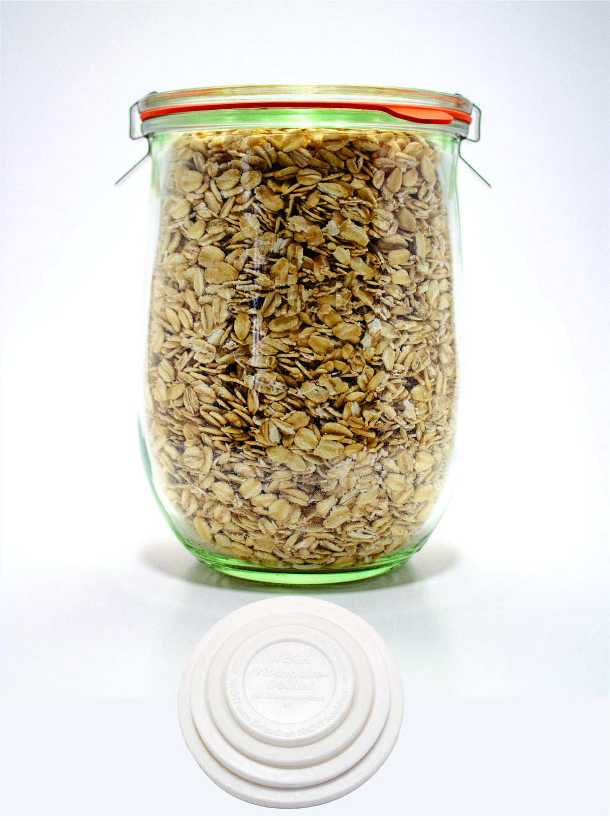 Elegant Weck Tulip Jar 1L makes a thoughtful gift.