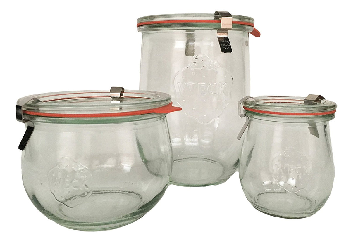 WECK Tulip jars with lids and gaskets for versatile storage of jams and desserts.