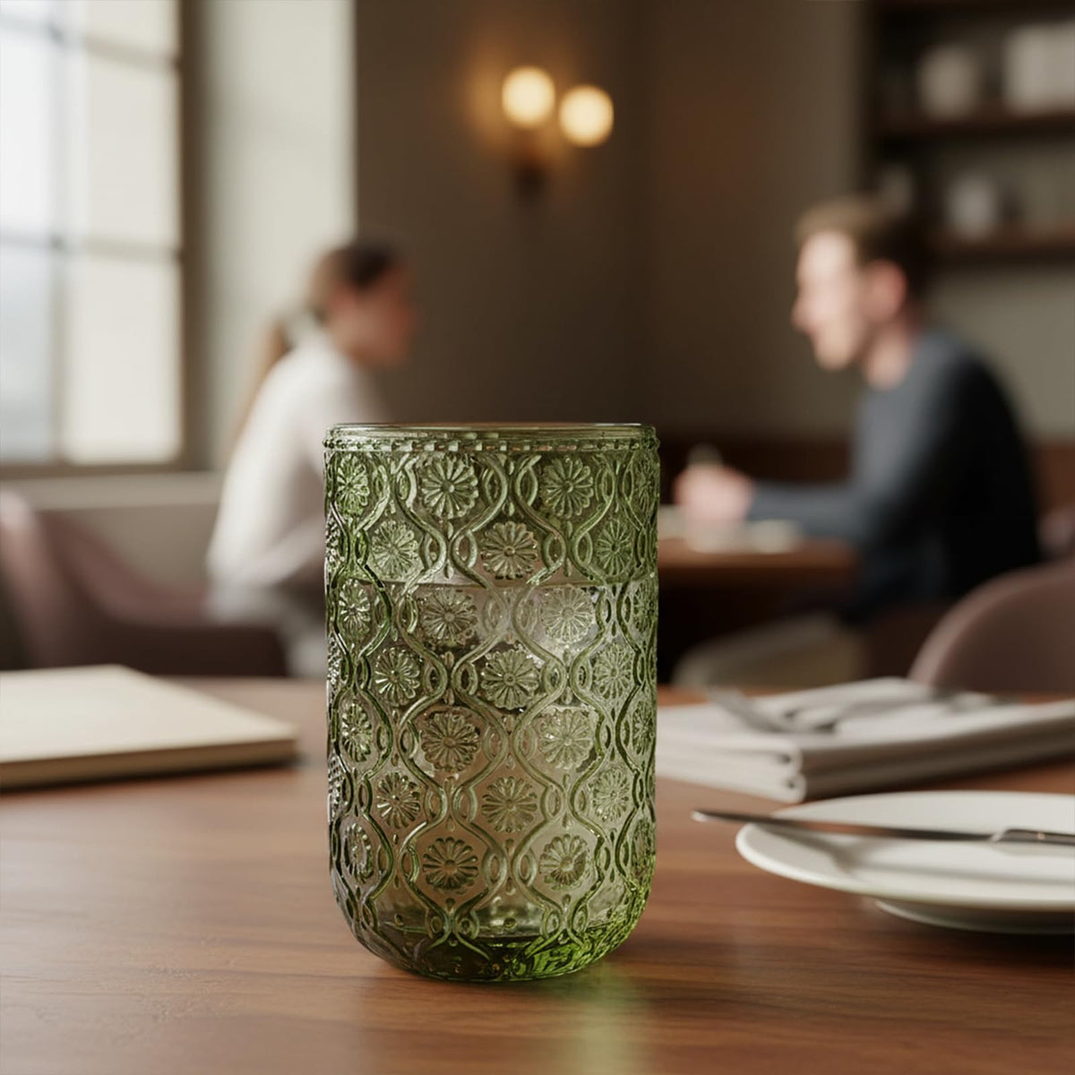 WeirdUncle sturdy glass base—stable bottom helps prevent tipping.