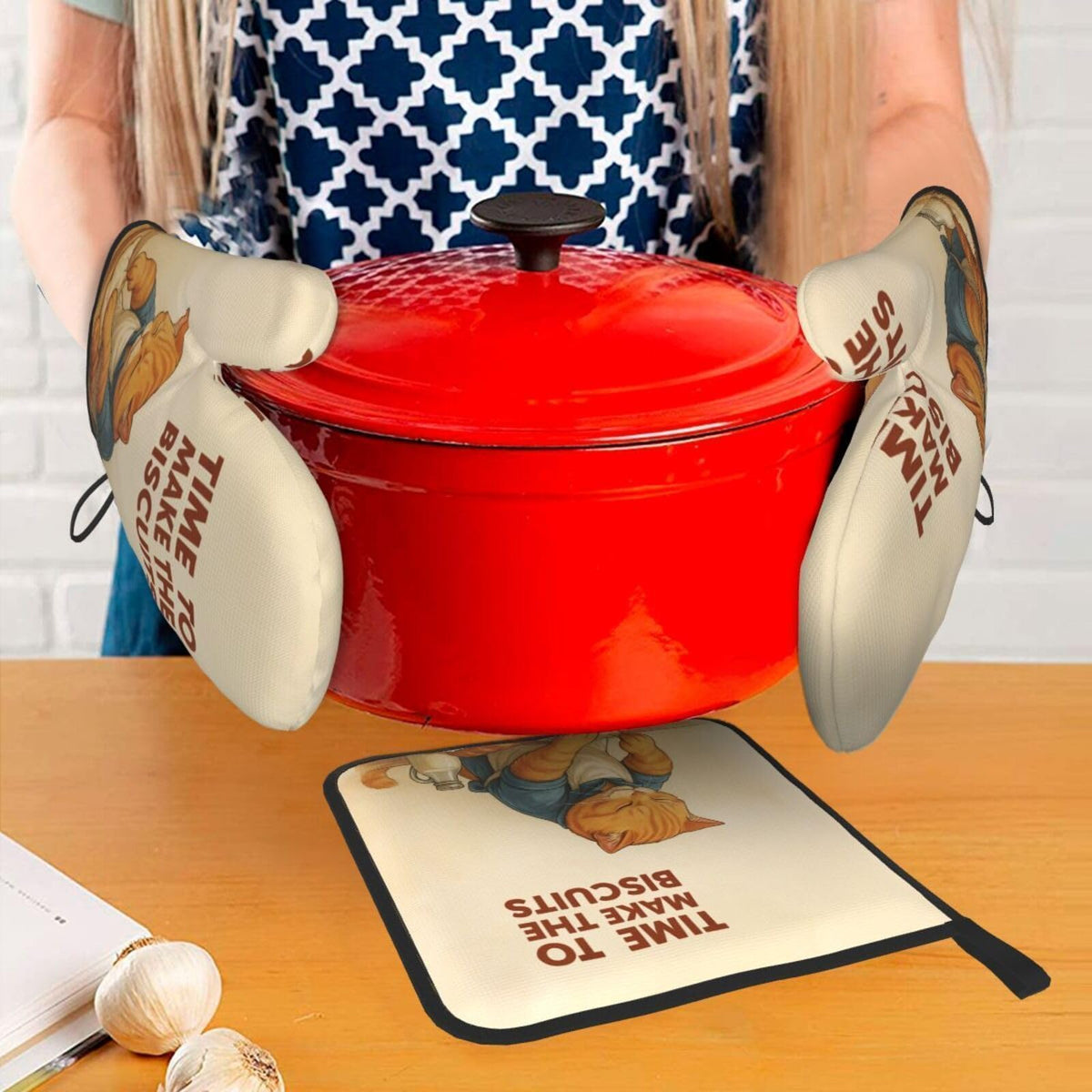 Weiscode cute cat pot holder 8x8 inch for reliable protection on countertops.