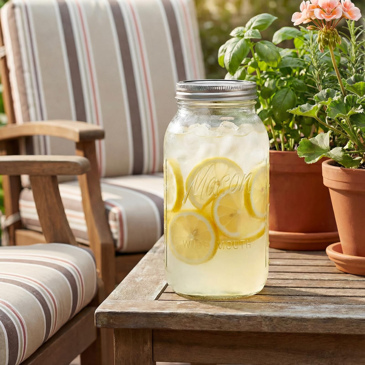 WELLIFE food-grade glass jar ensures safe, reusable canning and storage.