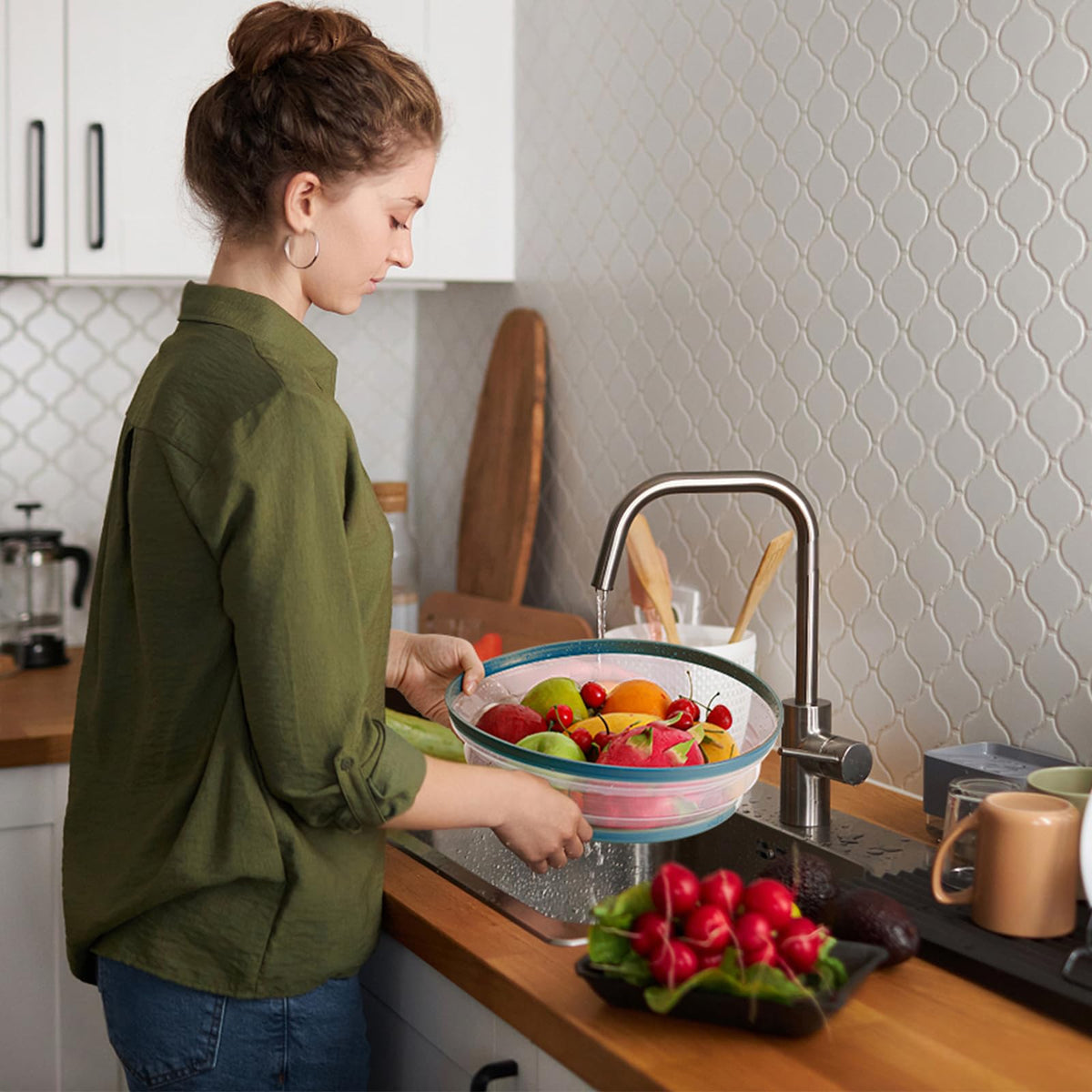 WENWELL vented lid promotes steam release for even reheating