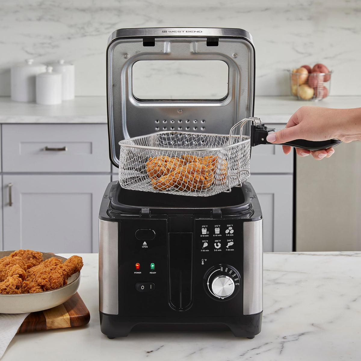 West Bend Deep Fryer easy view window lets you monitor progress without opening