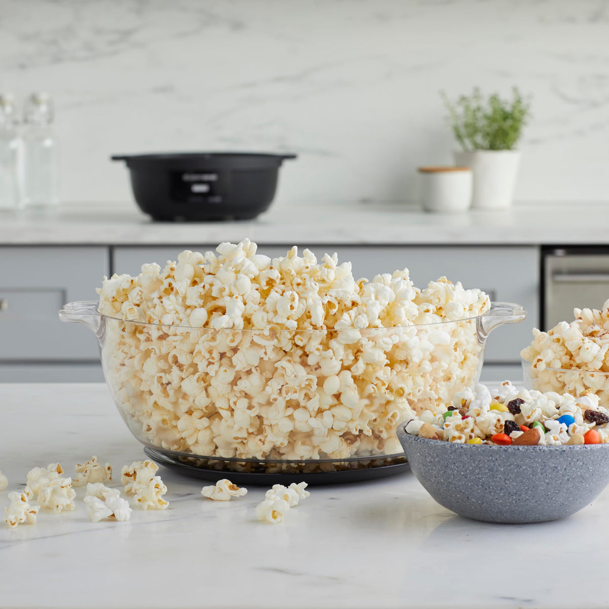 West Bend Stir Crazy bowl-nests save space for compact storage.