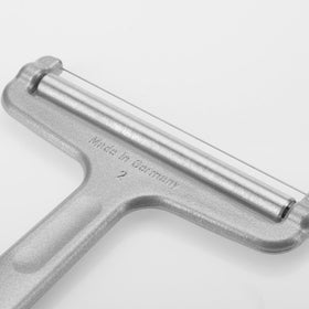 Westmark Gouda Emmental Edam slicer is ideal for semi-hard cheeses.