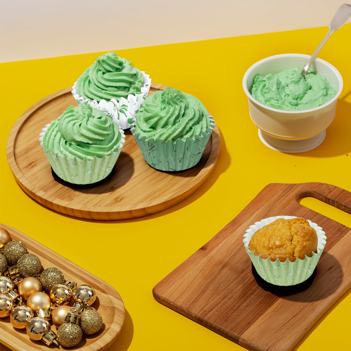 Whaline olive leaf cupcake wraps suitable for various mini desserts.