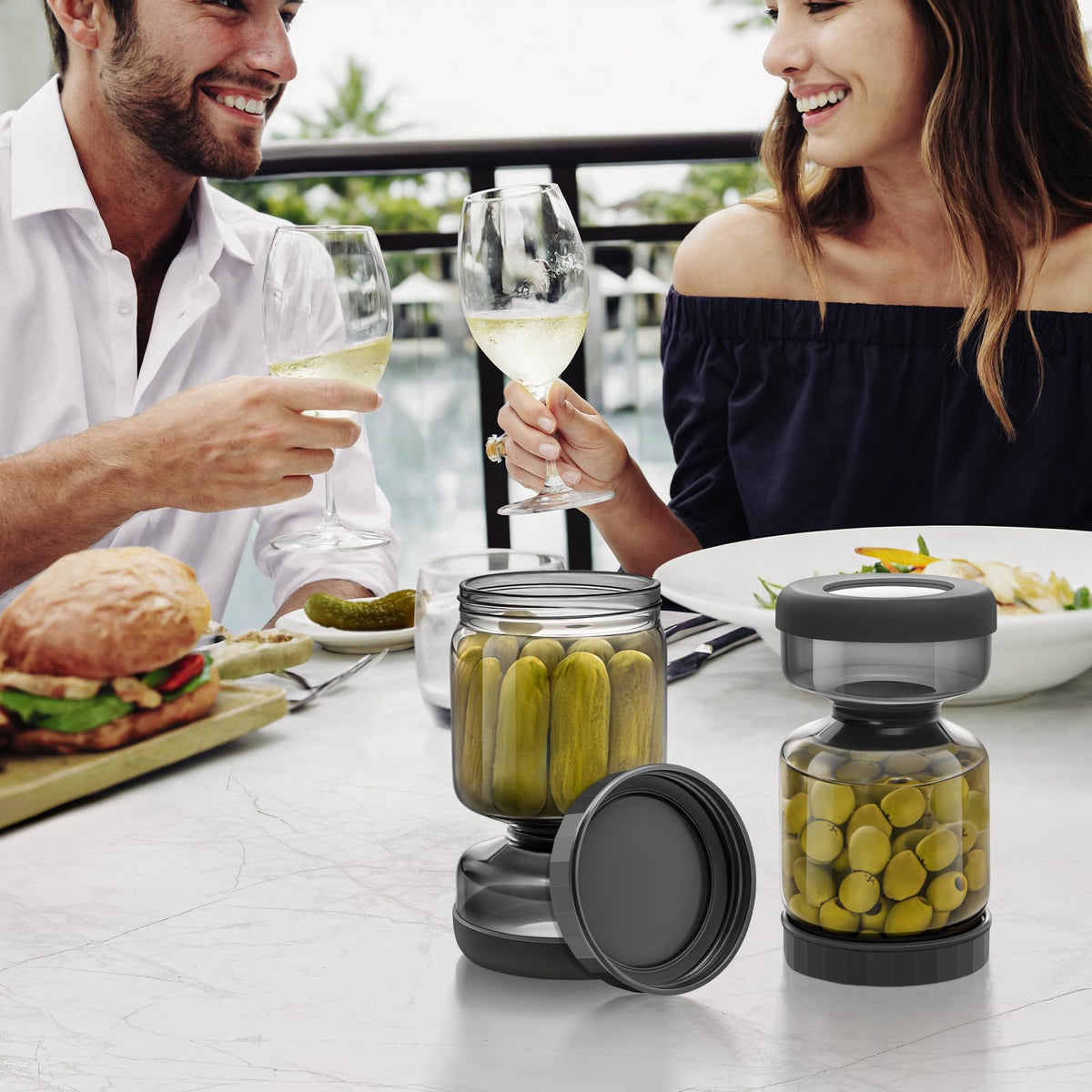 Easy-clean design with dishwasher-safe parts