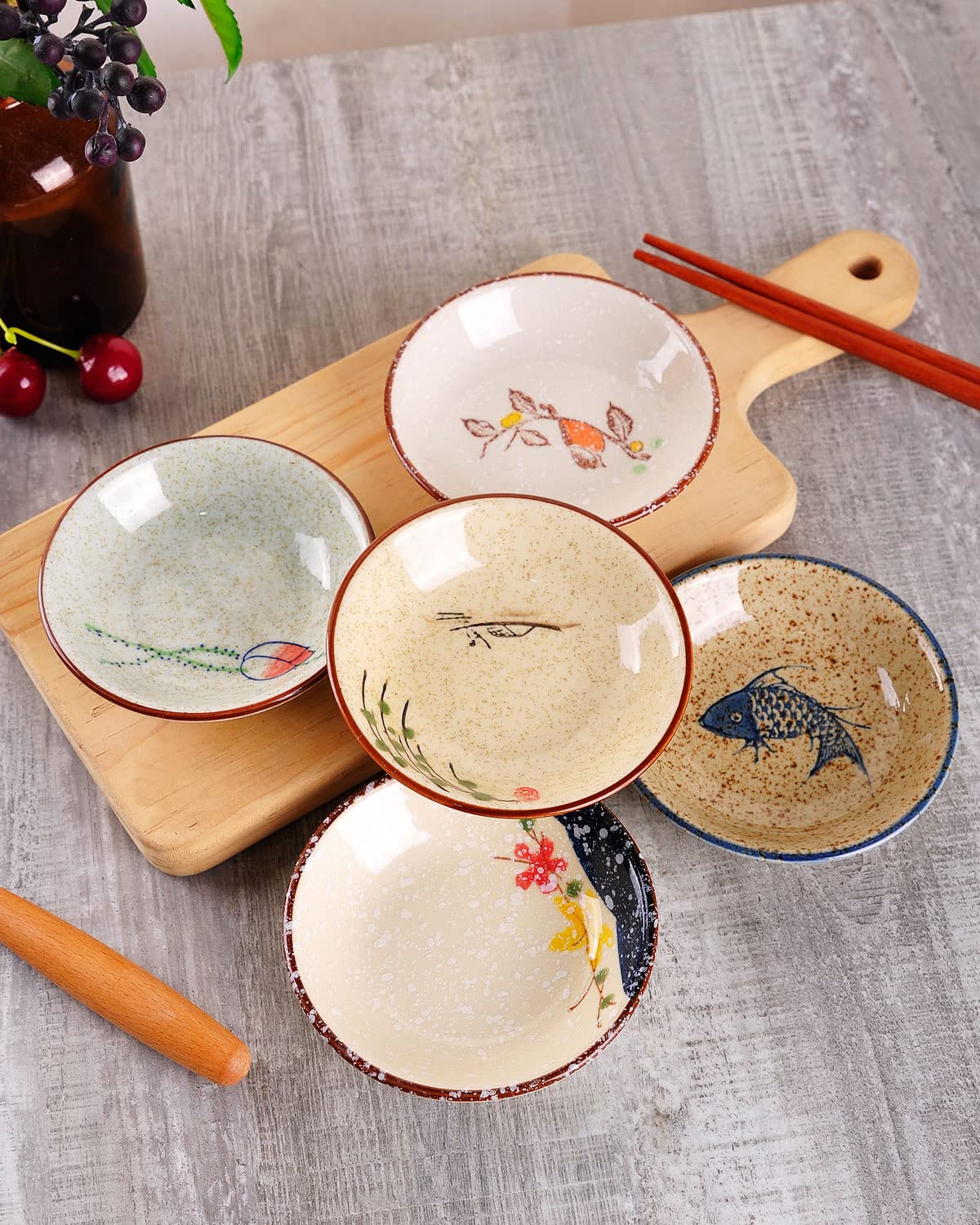 WHJY 3.94-inch bowls fit neatly beside plates and napkins.
