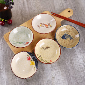 WHJY stackable design saves space for a compact table setting.