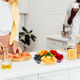 WHQXFDZ serving tray with dividers helps keep foods fresh and separate