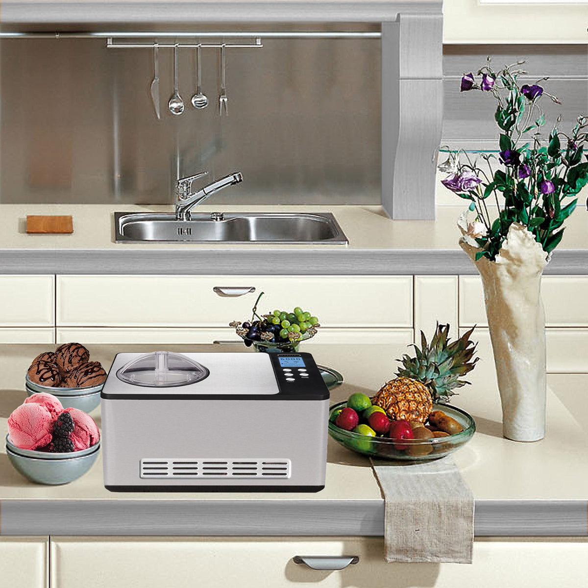 Whynter ICM-220SSY removable bowl simplifies cleaning after use.