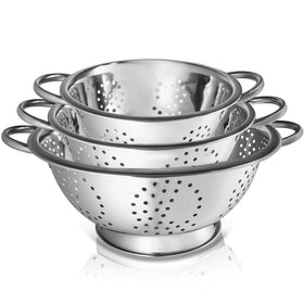 Whysko 5qt colander with handle for easy pasta draining.