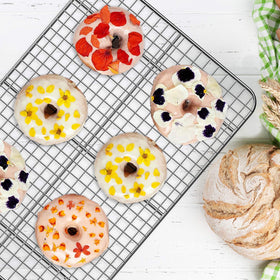 Wildone non-toxic stainless steel surface, ideal for cookies and roasting.