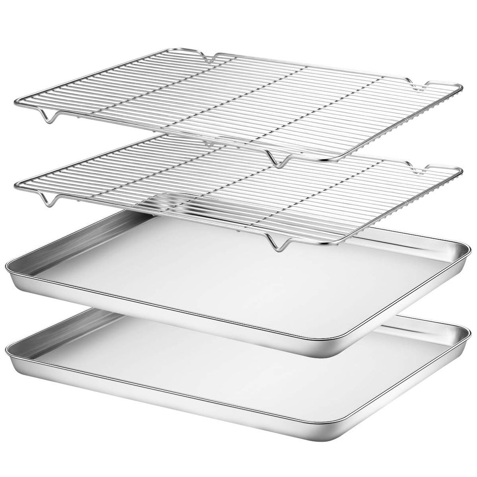 Wildone baking sheet 16x12 front view promotes even heating and simple food release.
